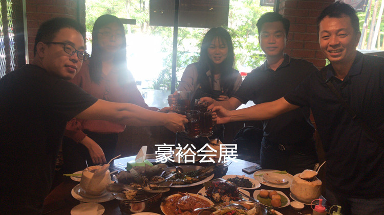 豪裕展团在印尼珠宝展JIJF展会现场